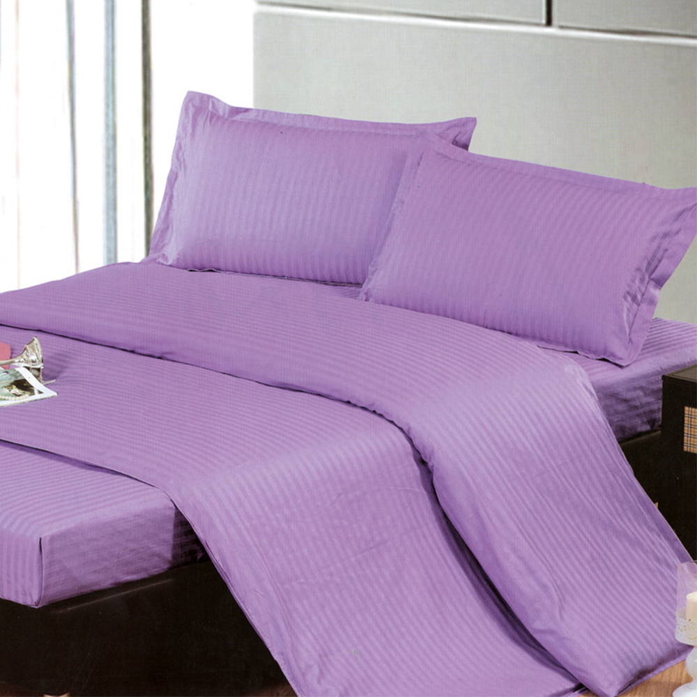 Set Lenjerie Damasc Mov 6 Piese + 2 Perne Hypo-Alergice 50x70cm harnicuta.ro imagine noua